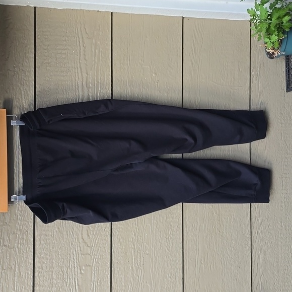 Torrid Warner Bros. Corpse Bride Jogger - French Terry Skulls Black - Picture 12 of 13